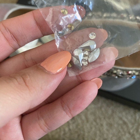 Badgley Mischka Jewel - Picture 2 of 8